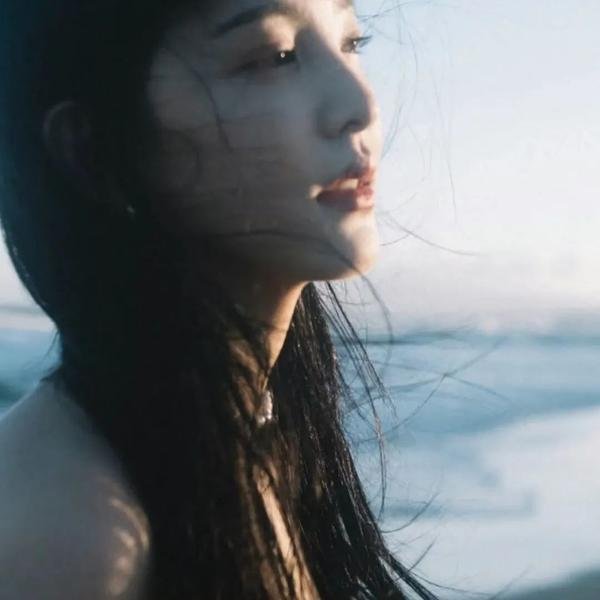 无言的山丘